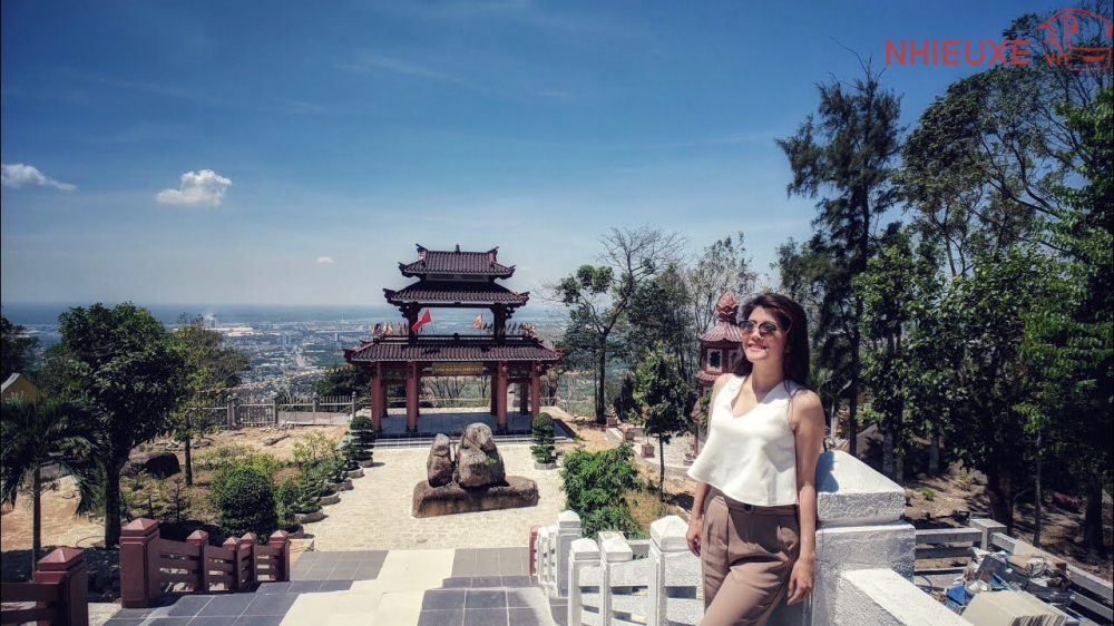 Thuê xe đi 12 cảnh chùa ở Vũng Tàu